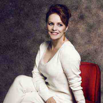 Sheena Easton